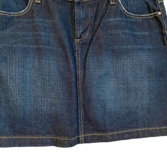 Tommy‎ Hilfiger Distressed Dark Wash Jean Skirt Size 10 - Picture 3 of 7